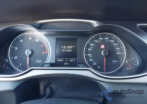 2015 Audi A4 2.0T Premium z USA, uszkodzony, nr VIN WAUDFAFL0FN018479